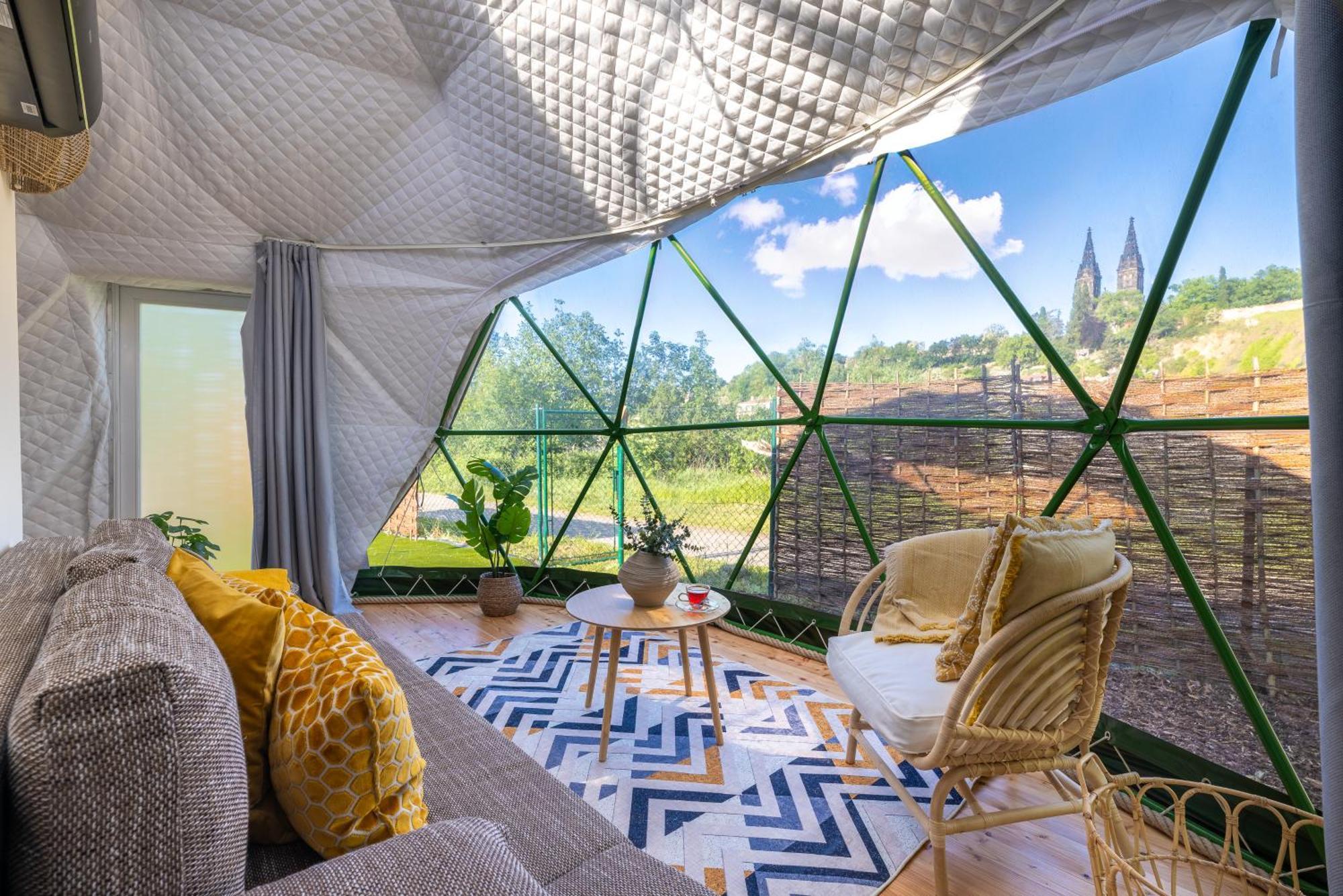 Glamping Escape To The Stars Under Skyline * Praga
